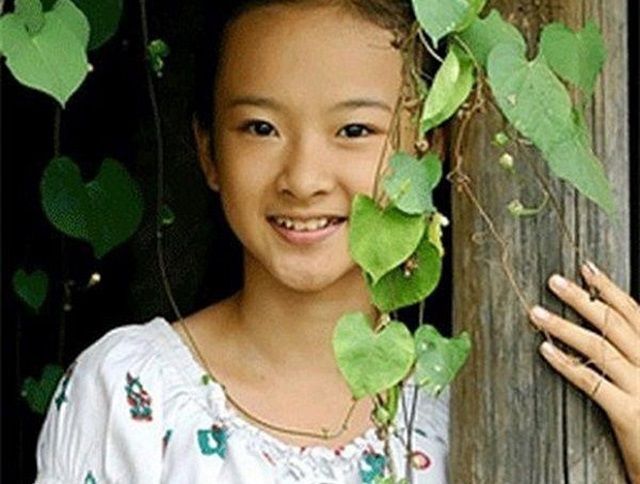 Angela Phương Trinh lúc 10 tuổi trong phim Mùi Ngò Gai