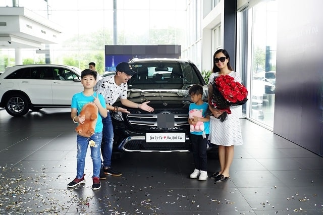 Gia đình hạnh phúc của Minh Đạt cùng vợ và con trai